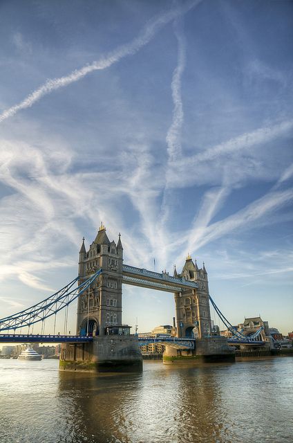 Tower Bridge_london